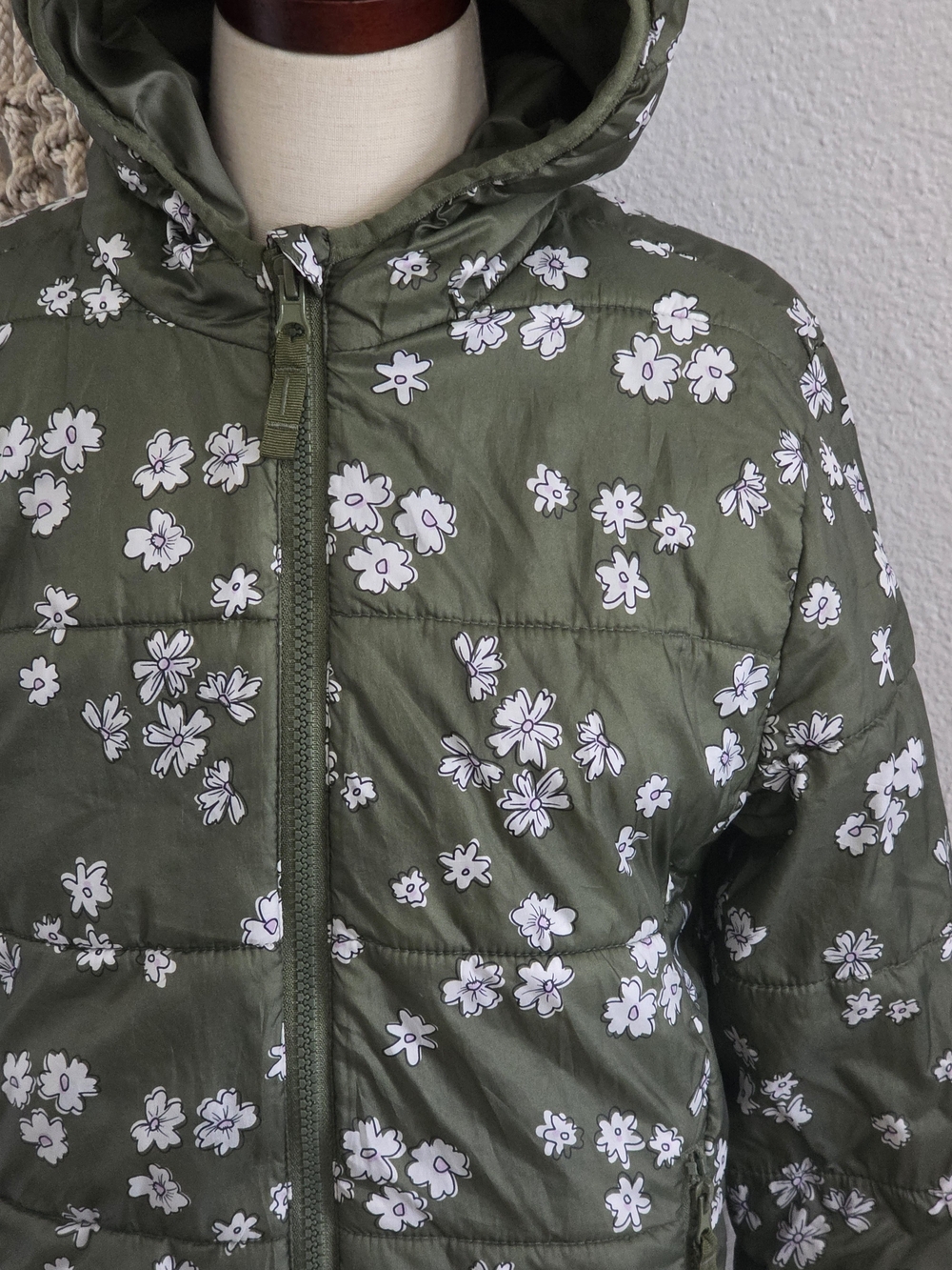 Olive Green Floral Puffer Jacket, Size Small, 7/8 - Picture 2 of 13